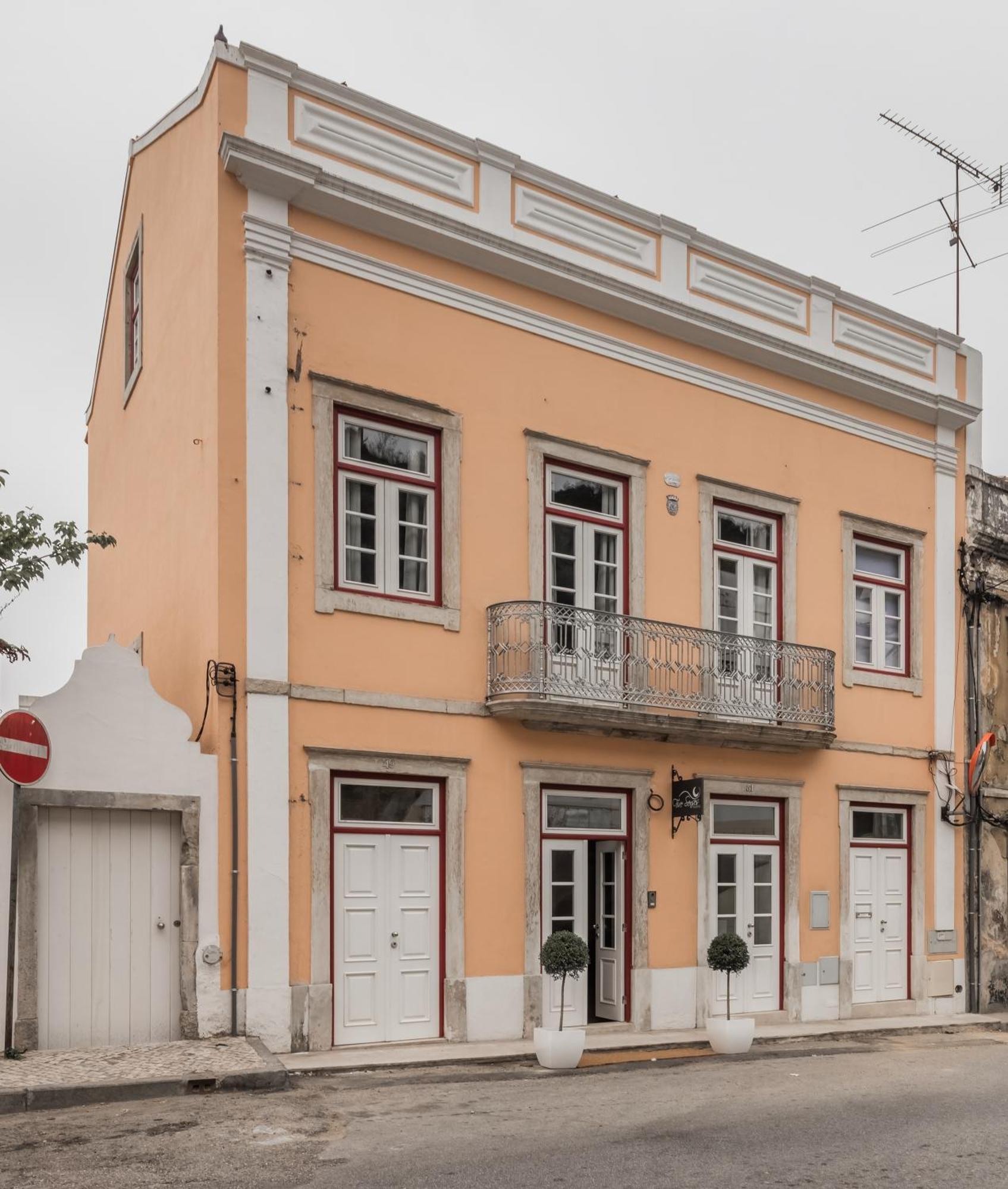 Five Senses Hostel Коимбра Экстерьер фото